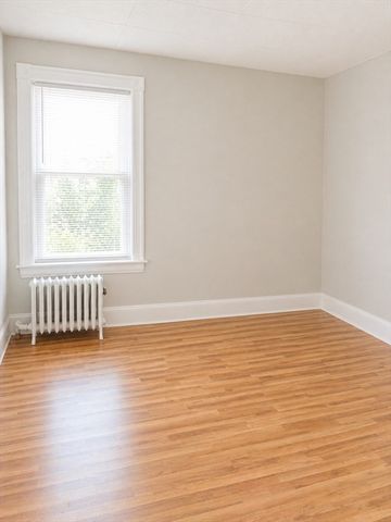 15 Dean St 2, Attleboro, MA 02703