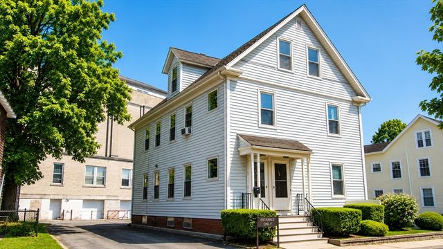 15 Dean St 2, Attleboro, MA 02703