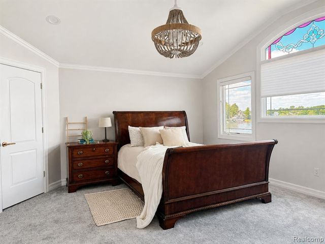 3858 Island Park Drive, Waterford, MI 48329
