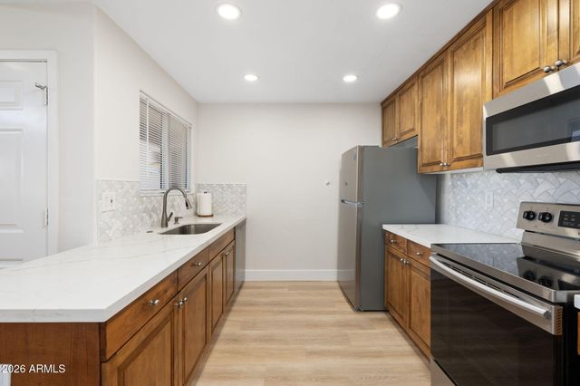 11260 N 92ND Street 2102, Scottsdale, AZ 85260