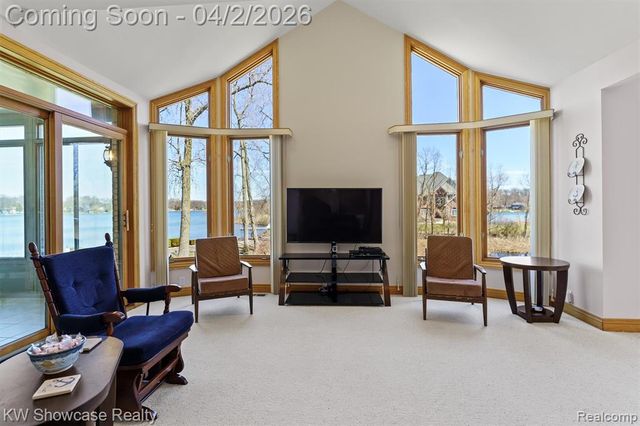 11245 Britney Lane, White Lake, MI 48386