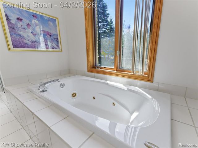 11245 Britney Lane, White Lake, MI 48386