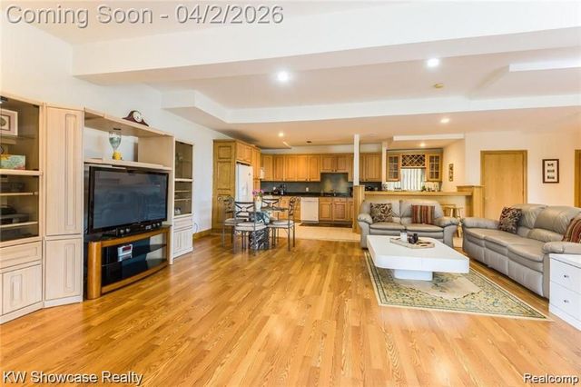 11245 Britney Lane, White Lake, MI 48386