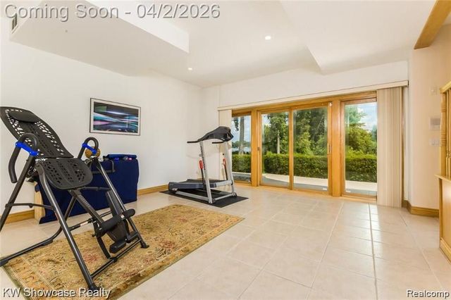 11245 Britney Lane, White Lake, MI 48386