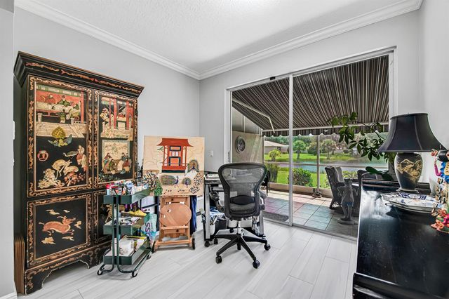 9636 Crescent View Drive N, Boynton Beach, FL 33437