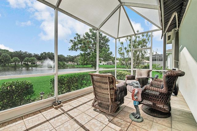 9636 Crescent View Drive N, Boynton Beach, FL 33437