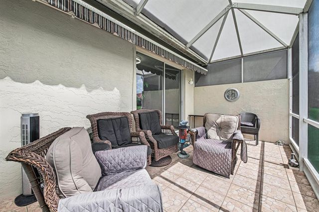 9636 Crescent View Drive N, Boynton Beach, FL 33437