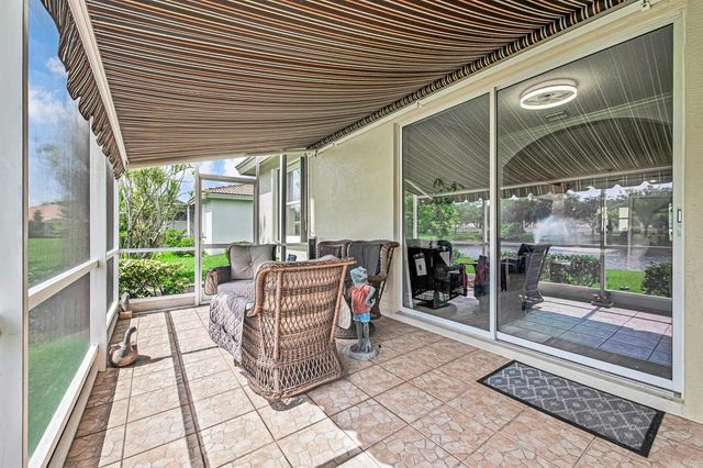 9636 Crescent View Drive N, Boynton Beach, FL 33437