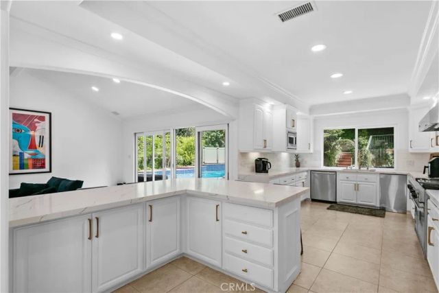 28820 Calabria, Agoura Hills, CA 91301