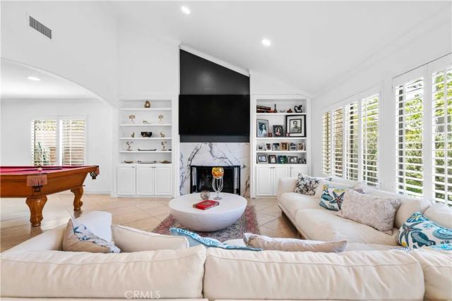 28820 Calabria, Agoura Hills, CA 91301