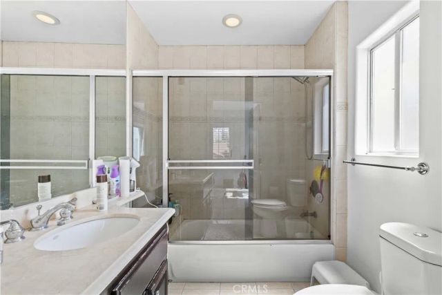 28820 Calabria, Agoura Hills, CA 91301