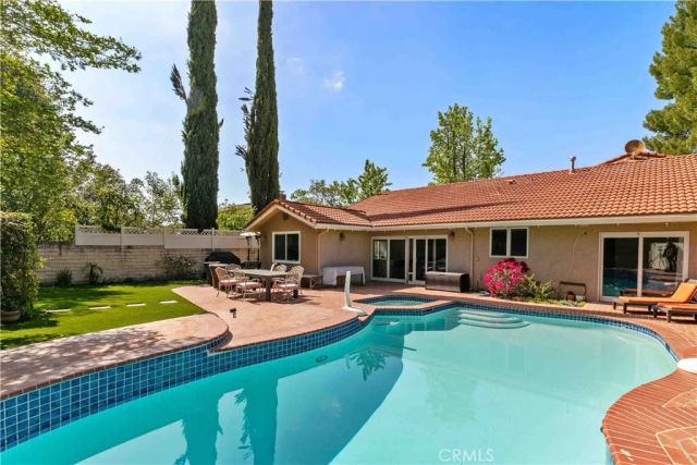 28820 Calabria, Agoura Hills, CA 91301