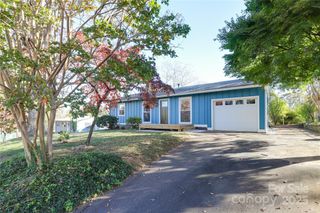 69 First Street, Asheville, NC 28803