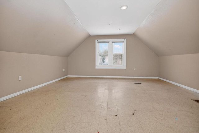 4624 N 29th STREET, Milwaukee, WI 53209