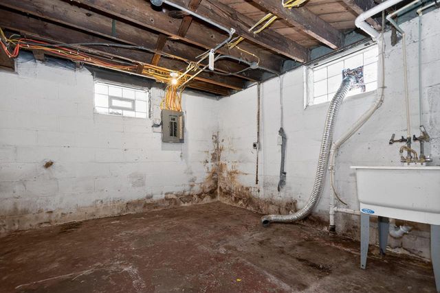 4624 N 29th STREET, Milwaukee, WI 53209