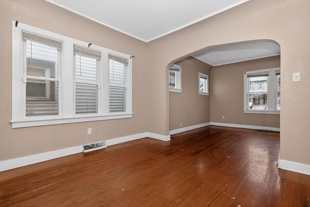 4624 N 29th STREET, Milwaukee, WI 53209