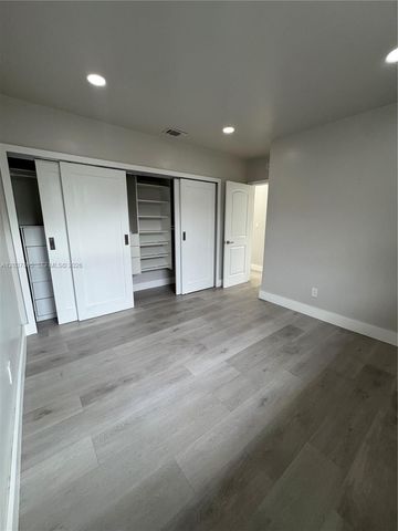 3000 NW 91st St 3001, Miami, FL 33147