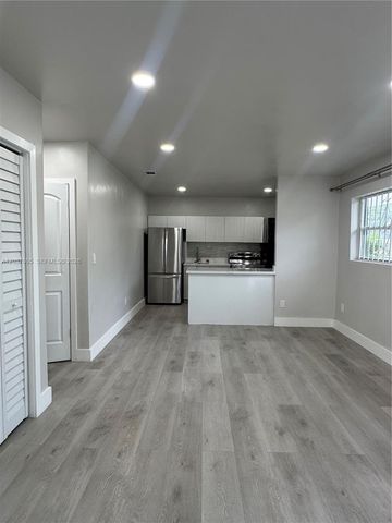 3000 NW 91st St 3001, Miami, FL 33147