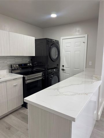 3000 NW 91st St 3001, Miami, FL 33147