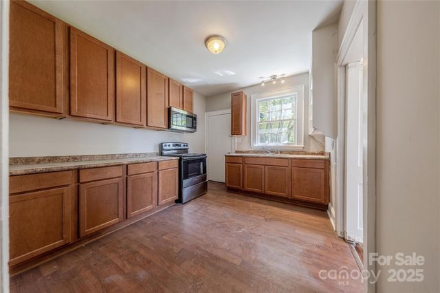 8 Bolt Drive, Shelby, NC 28150