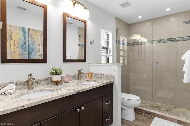 186 Wickliffe DR, Naples, FL 34110