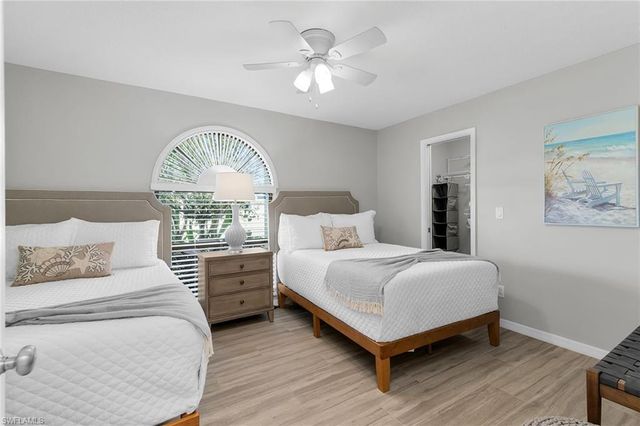 186 Wickliffe DR, Naples, FL 34110