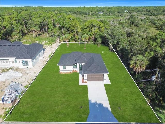 1405 Palmetto Avenue, Lehigh Acres, FL 33972