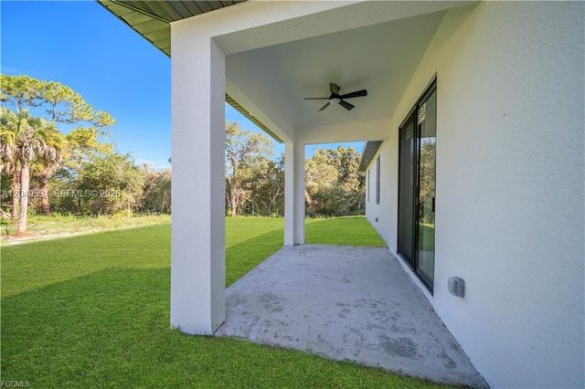 1405 Palmetto Avenue, Lehigh Acres, FL 33972