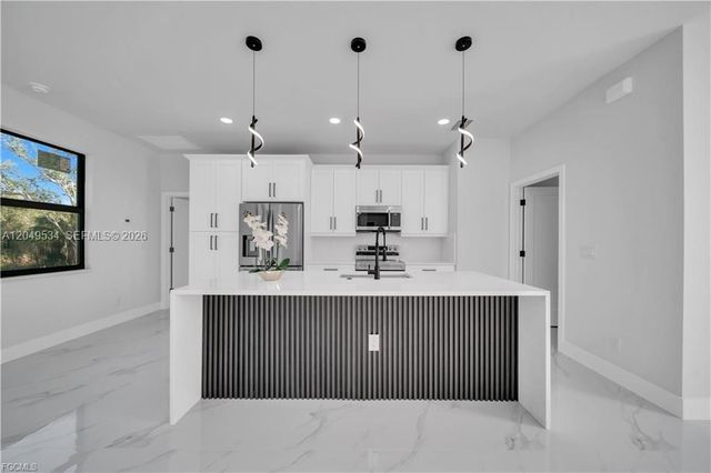 1405 Palmetto Avenue, Lehigh Acres, FL 33972