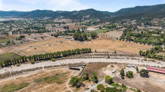 25450 Hayes Ave, Murrieta, CA 92562