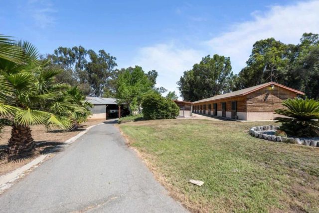 25450 Hayes Ave, Murrieta, CA 92562