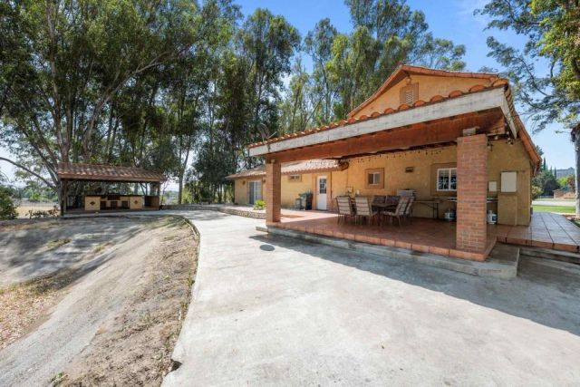 25450 Hayes Ave, Murrieta, CA 92562