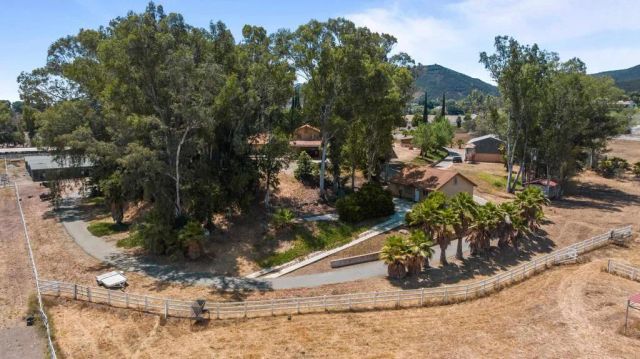 25450 Hayes Ave, Murrieta, CA 92562