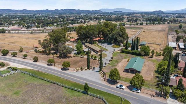 25450 Hayes Ave, Murrieta, CA 92562