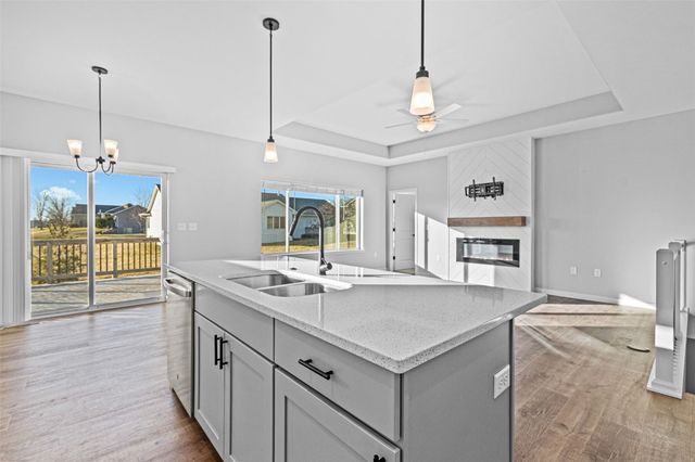 997 Thomas Circle, Tiffin, IA 52340