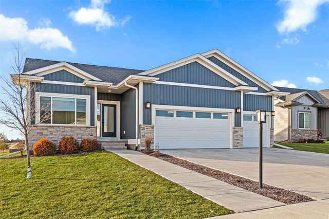 997 Thomas Circle, Tiffin, IA 52340