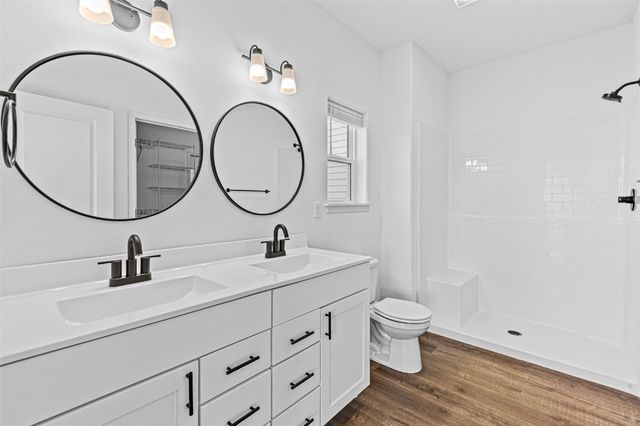 997 Thomas Circle, Tiffin, IA 52340