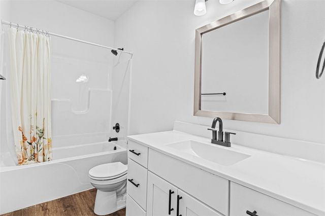 997 Thomas Circle, Tiffin, IA 52340