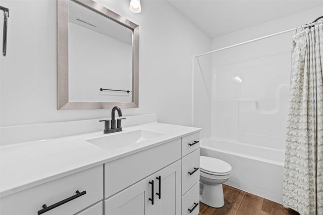 997 Thomas Circle, Tiffin, IA 52340