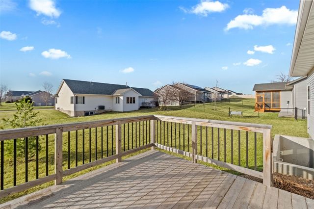 997 Thomas Circle, Tiffin, IA 52340