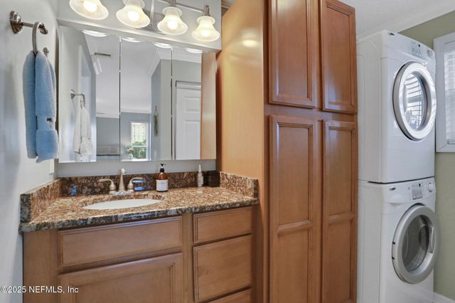 724 1ST Street S, Jacksonville Beach, FL 32250