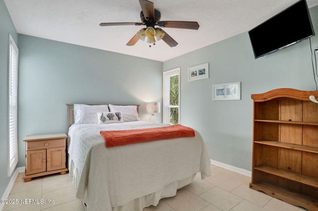 724 1ST Street S, Jacksonville Beach, FL 32250