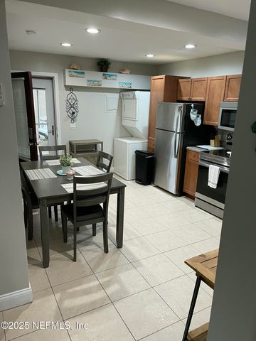 724 1ST Street S, Jacksonville Beach, FL 32250