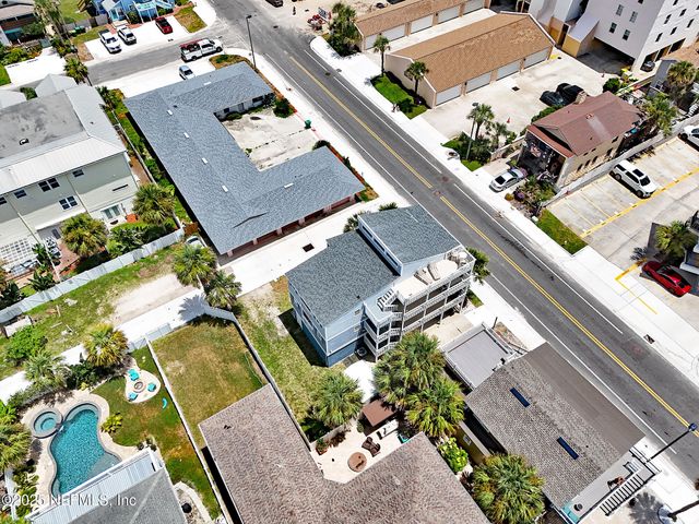 724 1ST Street S, Jacksonville Beach, FL 32250