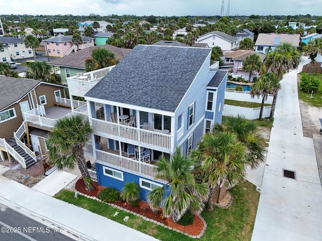 724 1ST Street S, Jacksonville Beach, FL 32250