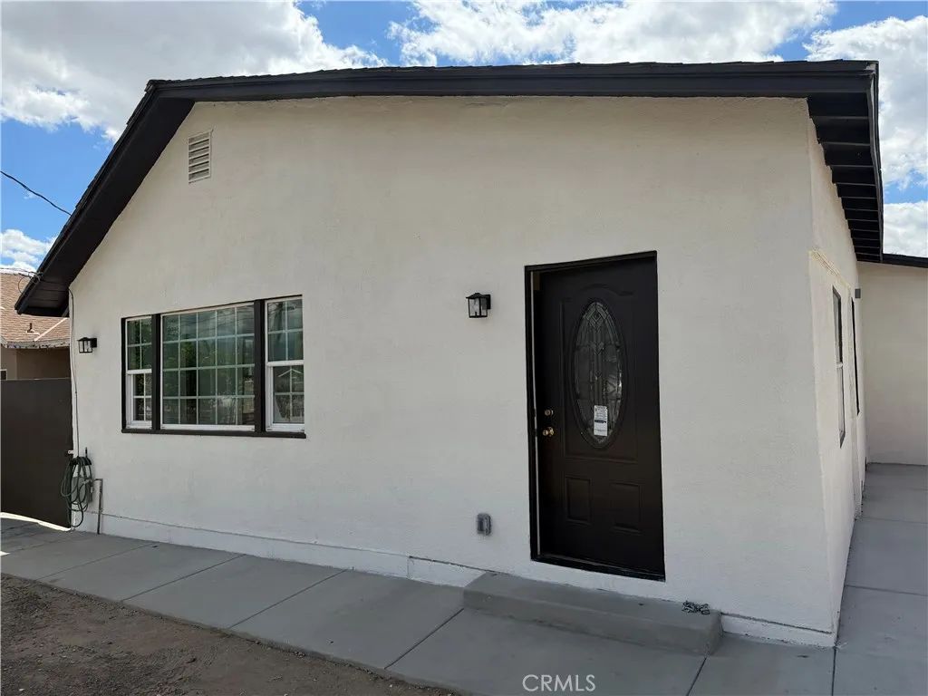 1271 W 19th St, San Bernardino, CA 92411
