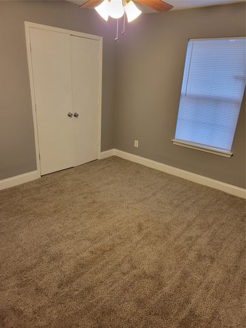 4027 Ramona Avenue, Dallas, TX 75216