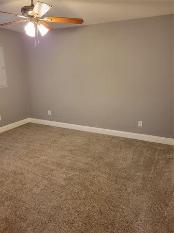 4027 Ramona Avenue, Dallas, TX 75216