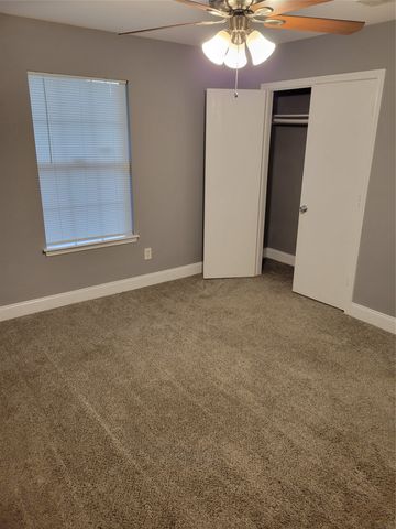 4027 Ramona Avenue, Dallas, TX 75216