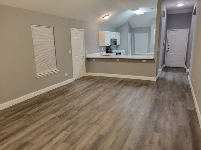 4027 Ramona Avenue, Dallas, TX 75216